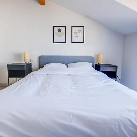 Oiqia Saint Martin ~ Duplex 3 Avec Balcon Apartman