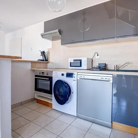 Oiqia Saint Martin ~ Duplex 3 Avec Balcon Apartman